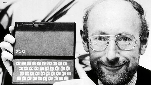 Clive Sinclair : l’inventeur fou du ZX Spectrum qui nous a tous fait galérer (et kiffer) !