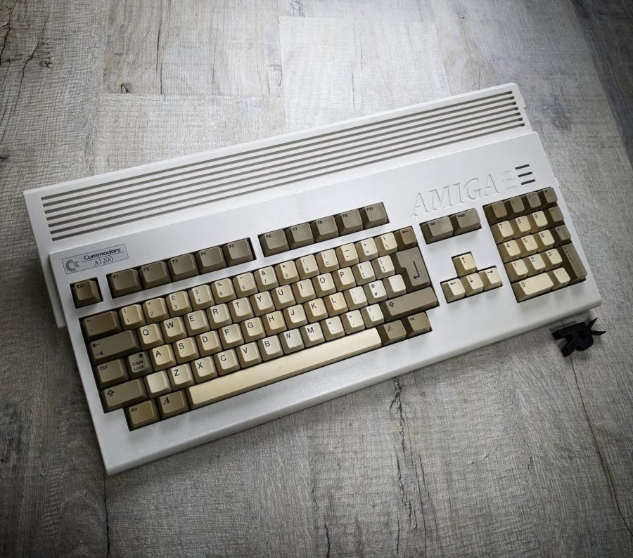 Commodore Amiga 1200 (1992) – ordinateur personnel Amiga AGA reconditionné et testé