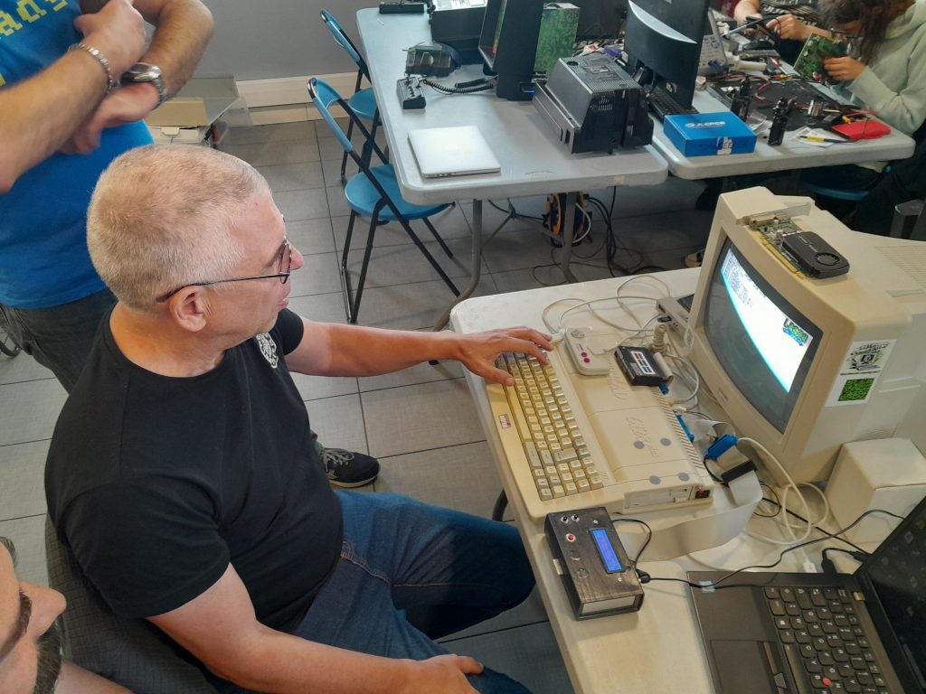 Le Sud-Ouest était d'ailleurs solidement représenté avec la présence remarquée de l'Association Retro Computing Club, ainsi qu'OMY et RITY qui ont fait le déplacement.